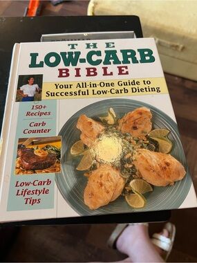 The Low-Carb Bible - White Cover Cookbook for Low-Carb Living